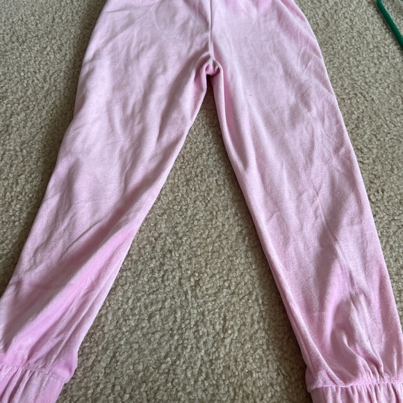 Smoke free barely worn velour - Picture 2 of 3